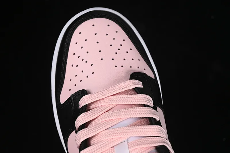All categories Nk SB Dunk series Nk SB Dunk Low low-top sneakers Nk SB Dunk Low black and pink low-top casual sneakers CW1590-100